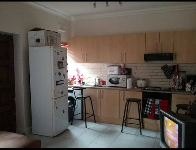 1 BEDROOM PROPERTY TO RENT IN KENILWORTH